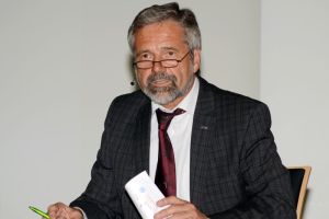 Gerhard Mandel