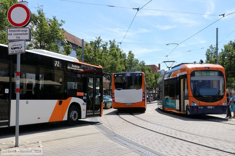 Extreme Bedingungen für mobilitätseingeschränkte Reisende im ÖPNV